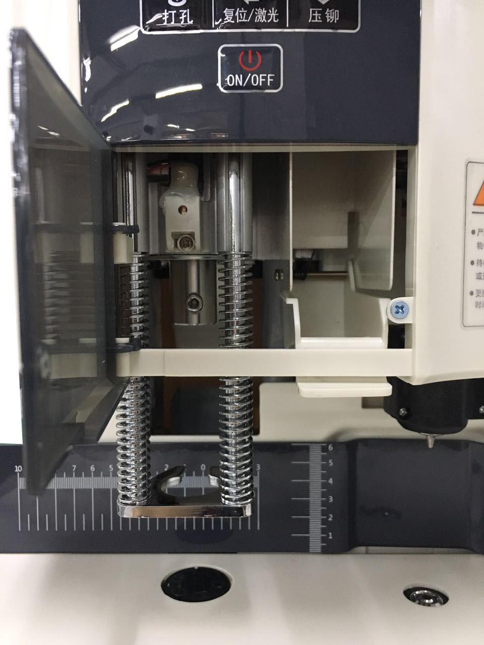 取下钻刀后的样子